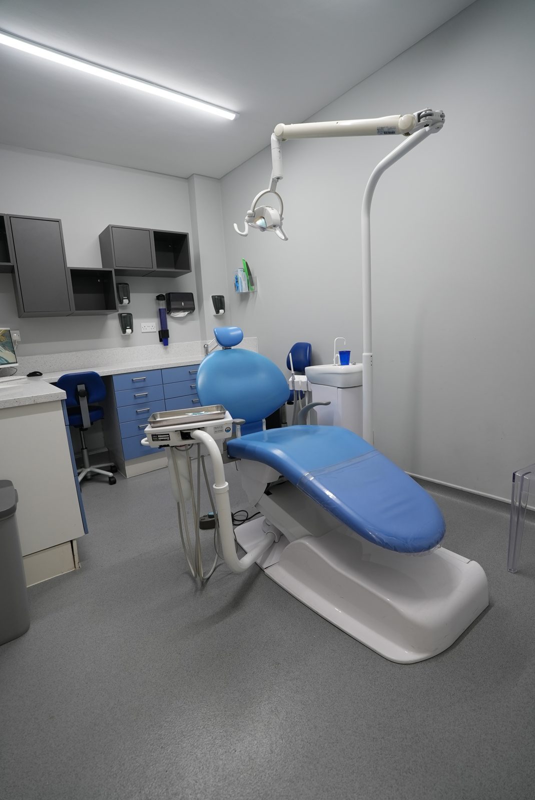 Modern treatment room with dental chair at Welling Dental Studio